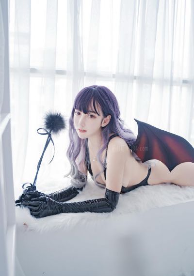 白石茉莉奈